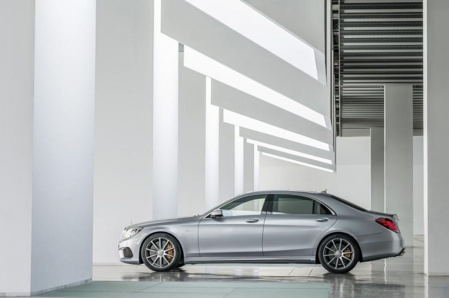  Mercedes-Benz S63 AMG 2014 года  (фото 20 из 125)